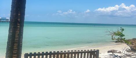 Beach nearby, sun-loungers, beach towels