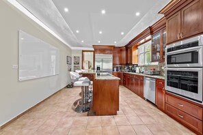 Private kitchen - Villa Paloma @ Dorado Beach Resort & Club (Dorado)