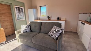 Smart TV - T2 Arinella St Cyprien in hotel complex, swimming pools (Lecci)