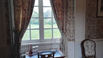 Comfort Double Room Single Use, Park View | Interior