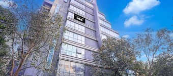 Townhouse Oak Titvala Railway Junction