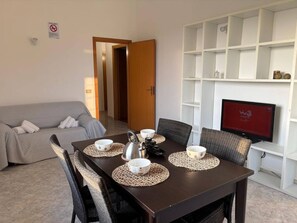 Apartment, 2 Bedrooms, Smoking, Private Pool | Dining room - Apartment in a Villa With a Relaxing Pool (Ispica)
