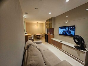 Living area - Apto 2 Quartos com 1 Suíte a Poucos Passos da Praia (Vila Velha)