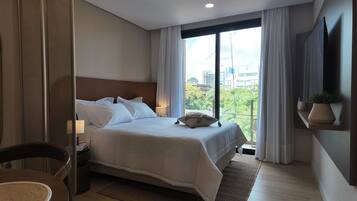 Studio – superior | Skrivebord for bærbar PC, wi-fi (inkludert) og sengetøy