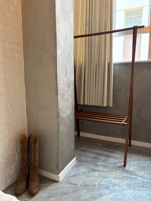 Nicht klassifiziertes Bild, 2 von 6, Schaltfläche