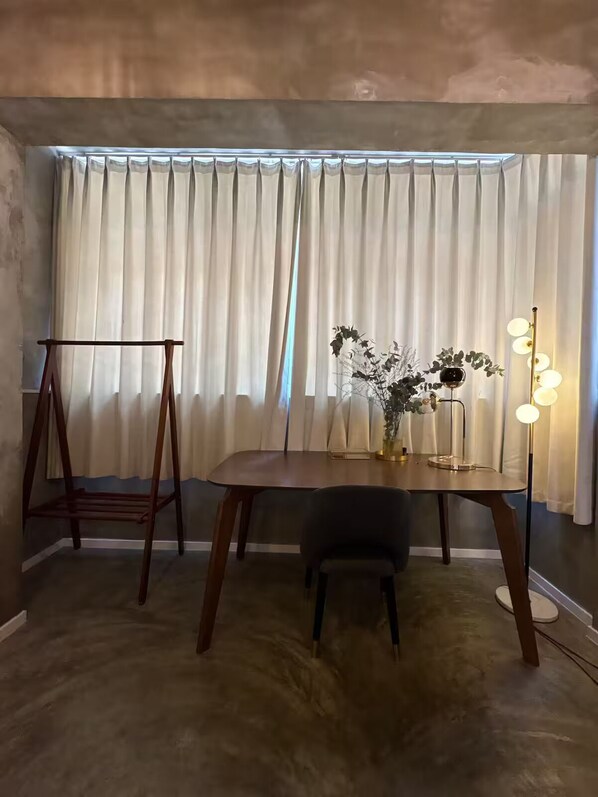 Imagen sin descripción, 1 de 6, botón