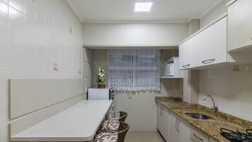 Basic Apartment | Private kitchen