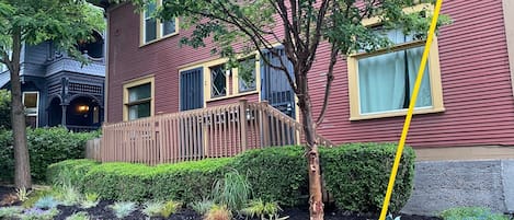 المنشأة من الخارج