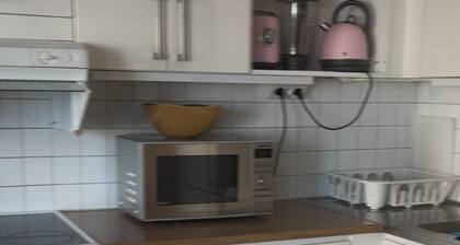 Cozy studio near metro and city center