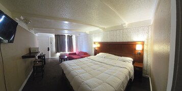 标准单人房 | 办公桌、免费 WiFi