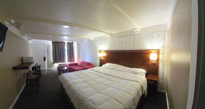 Exceed Inn Indianapolis Airport South