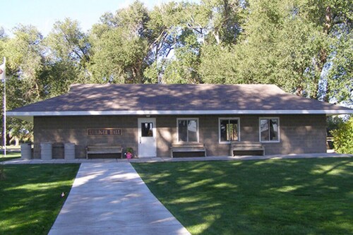 Spacious 7‑Bedroom, 60‑Bed Lodge — Secluded Retreat in Scenic Western Nebraska
