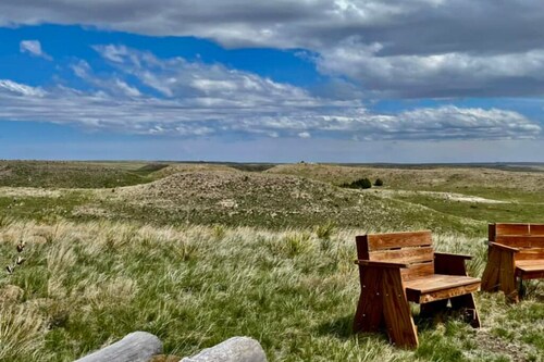 Spacious 7‑Bedroom, 60‑Bed Lodge — Secluded Retreat in Scenic Western Nebraska