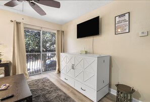 Interior - Stylish 1BR Getaway Near UF & Dining (Gainesville)