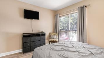 1 bedroom, in-room safe, free WiFi, bed sheets