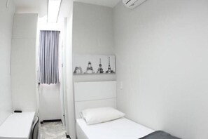 In-room safe, soundproofing, iron/ironing board, free WiFi - Compacto Hotel Campinas (Campinas)