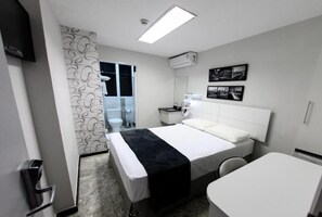 In-room safe, soundproofing, iron/ironing board, free WiFi - Compacto Hotel Campinas (Campinas)