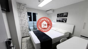 Superior Double Room | In-room safe, soundproofing, iron/ironing board, free WiFi
