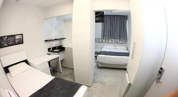 Caja de seguridad en la habitación y sistema de insonorización 