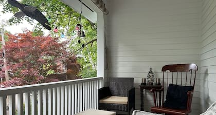 Modern 2-bedroom condo with AC, two short blocks to AMP