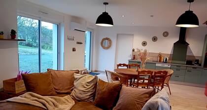 The house in the middle of nature Spacious house completely renovated