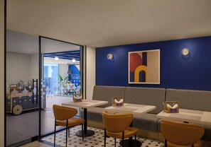 Free daily continental breakfast  - Spark By Hilton Bengaluru Marathahalli Outer Ring Road (Bengaluru)