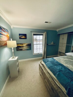 Unclassified image, 4 of 33, button