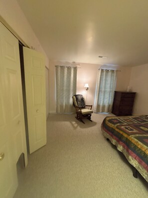 Unclassified image, 4 of 33, button