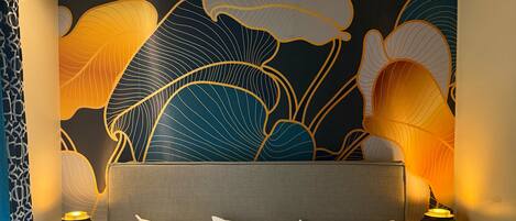 In-room safe, laptop workspace, iron/ironing board, free WiFi