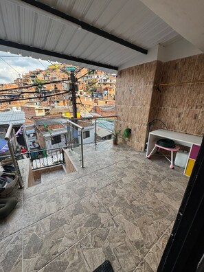 Interior - House with Terrace San Javier | 3 Bedrooms | RNT 273314 (Medellín)
