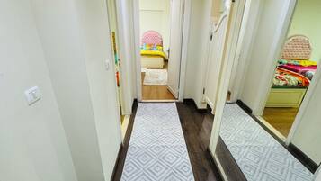 3 bedrooms, iron/ironing board, WiFi