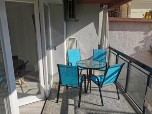 Outdoor dining - Apartment Budin 2, Rijeka (Rijeka)