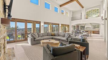 Smart TV, table tennis, books