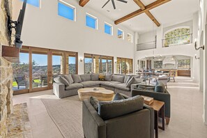 Smart TV, table tennis, books