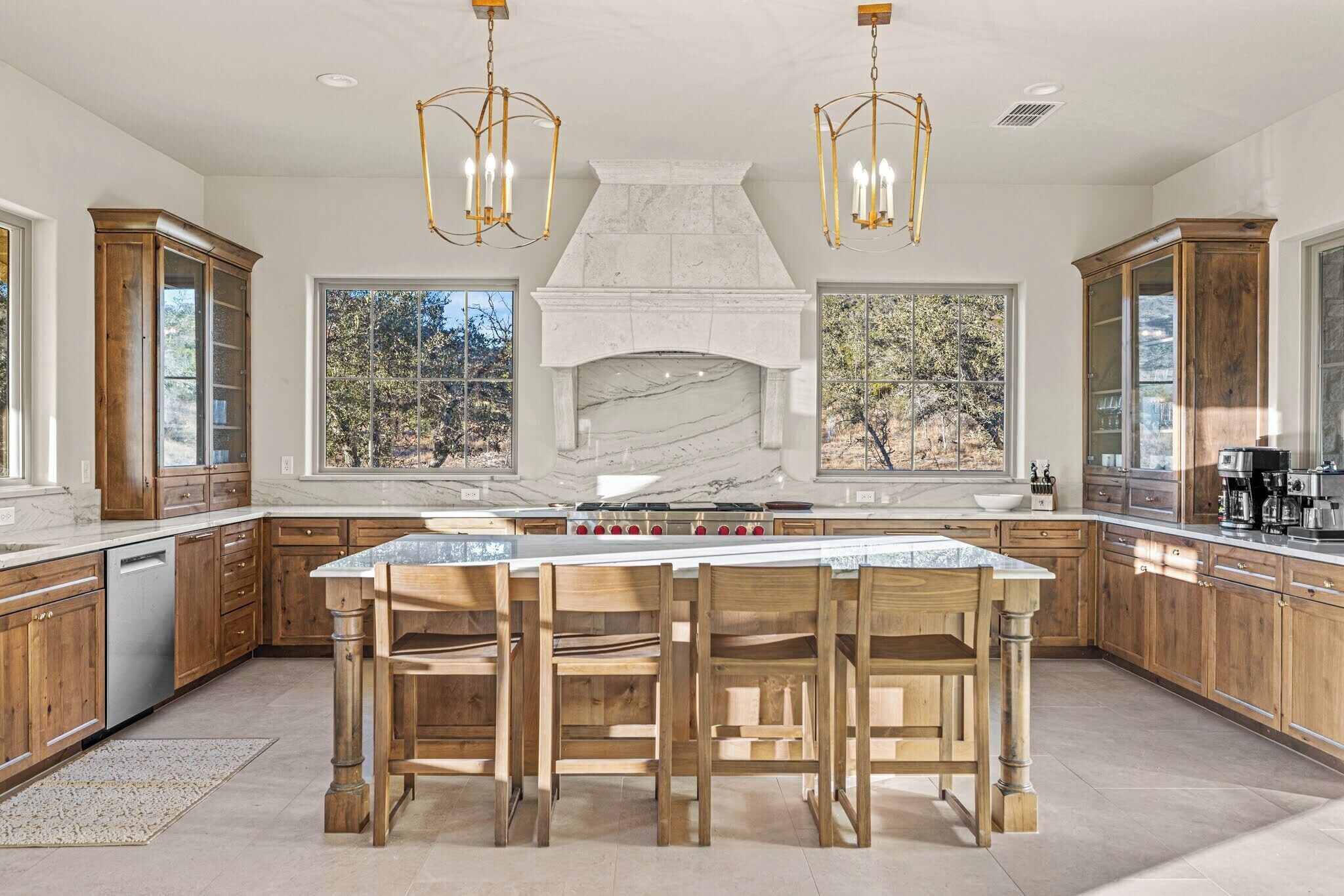 雪櫃、微波爐、焗爐、爐具