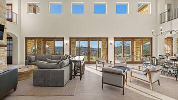 Smart TV, table tennis, books