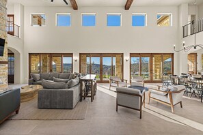 Smart TV, table tennis, books