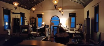 Love Beach Waterfront Retreat | DIY Weddings & Celebrations | Private Lake Erie