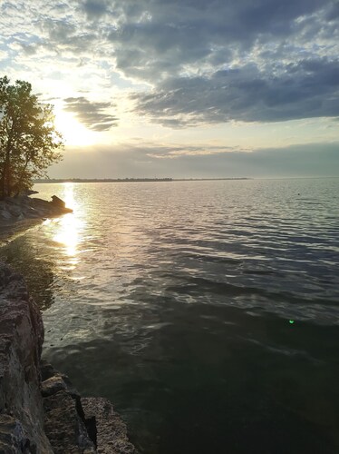 Love Beach Waterfront Retreat | DIY Weddings & Celebrations | Private Lake Erie