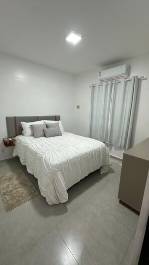 3 dormitorios, tabla de planchar con plancha, wifi y ropa de cama