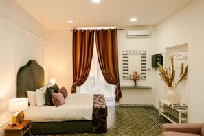 1 bedroom, iron/ironing board - Random Junior Suite By Dimorra (Naples)