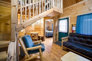 Deluxe Cabin, Multiple Beds | Free WiFi, bed sheets - HTR Niagara (Grand Island)