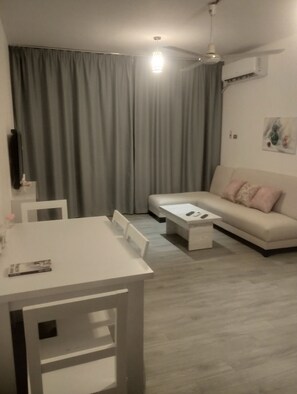 Photo non classée, 2 sur 9, bouton