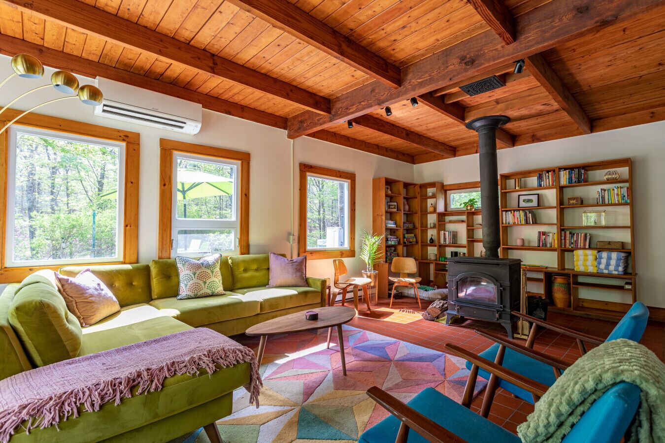 Smart TV, fireplace, books
