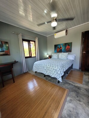 Eenpersoonskamer, uitzicht op tuin | Gratis wifi