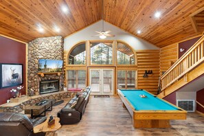 Games room - Secluded Lux Cabin: Forest Views, Pool Table, Deck (Show Low)
