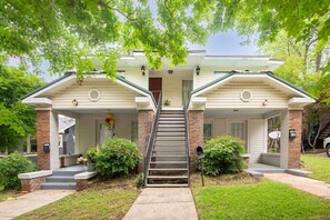 Exterior - Tri-City Double Down – 2 Units/Groups/Games/Fun (Birmingham)