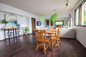 Dining - Tri-City Split Scene – 2 Units/Groups/Games/Fun (Birmingham)
