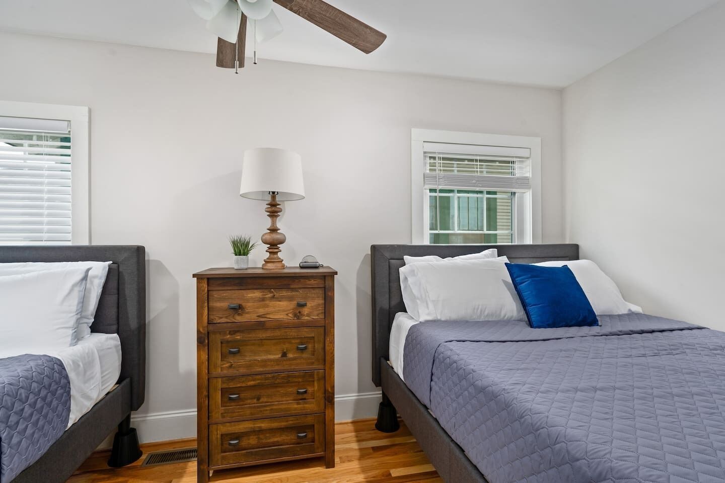 4 bedrooms, iron/ironing board, free WiFi, bed sheets