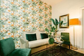 TV - Random Standard By Dimorra (Naples)